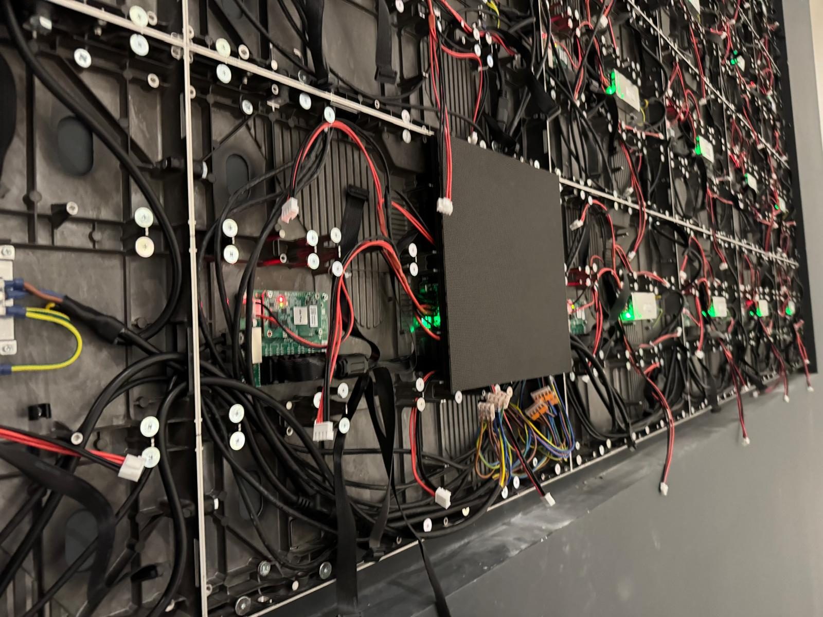 HOERBIGER LED Display